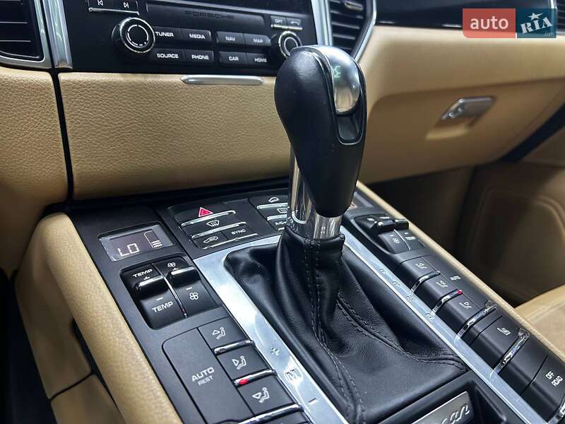 Внедорожник / Кроссовер Porsche Macan 2018 в Черновцах