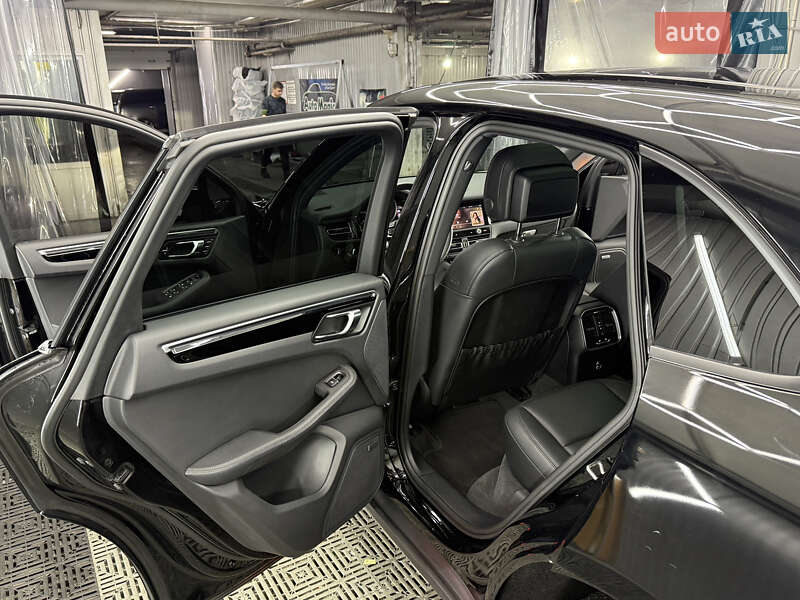 Позашляховик / Кросовер Porsche Macan 2022 в Києві фото 11 Позашляховик / Кросовер Porsche Macan 2022 в Києві