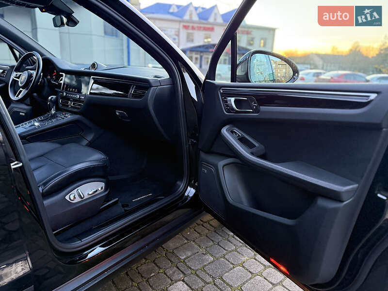 Позашляховик / Кросовер Porsche Macan 2021 в Чернівцях фото 30 Позашляховик / Кросовер Porsche Macan 2021 в Чернівцях