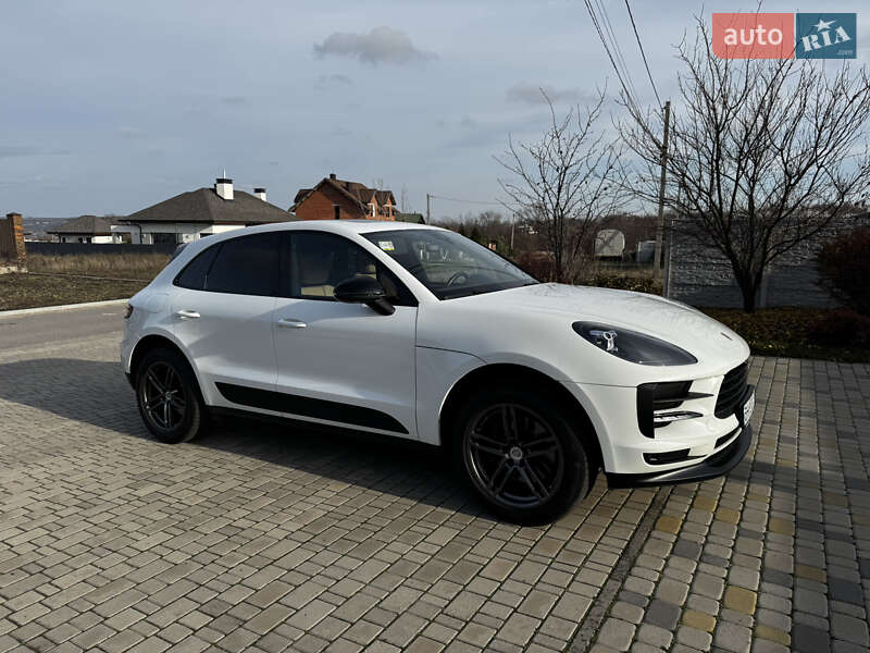 Позашляховик / Кросовер Porsche Macan 2020 в Дніпрі