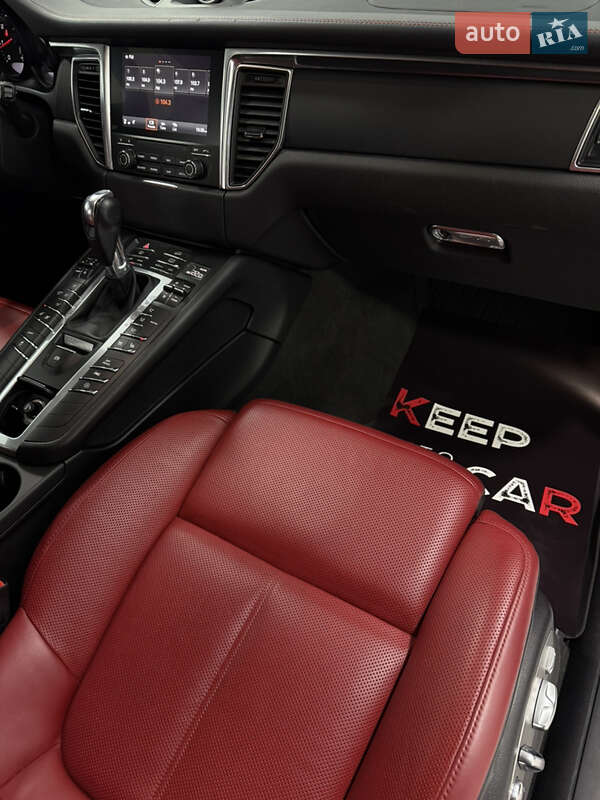 Позашляховик / Кросовер Porsche Macan 2018 в Одесі