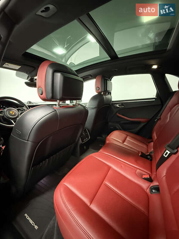 Позашляховик / Кросовер Porsche Macan 2018 в Одесі