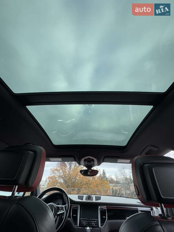 Позашляховик / Кросовер Porsche Macan 2015 в Харкові