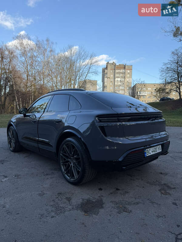 Внедорожник / Кроссовер Porsche Macan 2025 в Львове