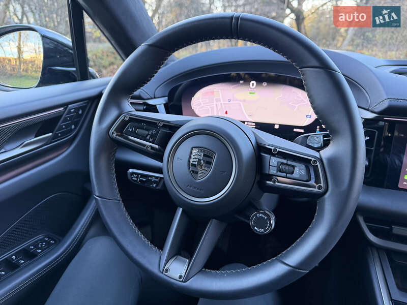 Внедорожник / Кроссовер Porsche Macan 2025 в Львове