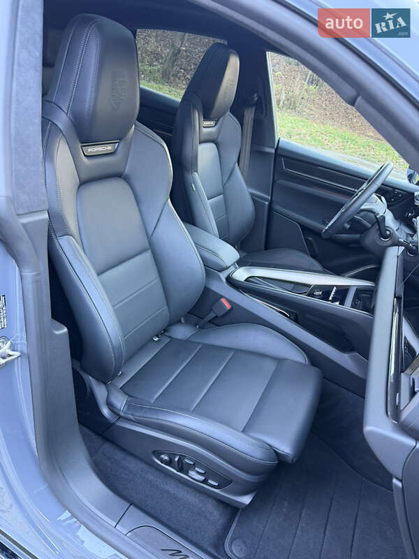 Внедорожник / Кроссовер Porsche Macan 2025 в Львове