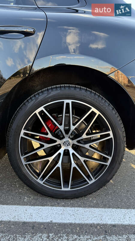 Внедорожник / Кроссовер Porsche Macan 2024 в Киеве