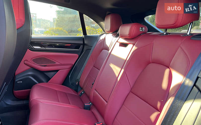 Внедорожник / Кроссовер Porsche Macan 2025 в Львове