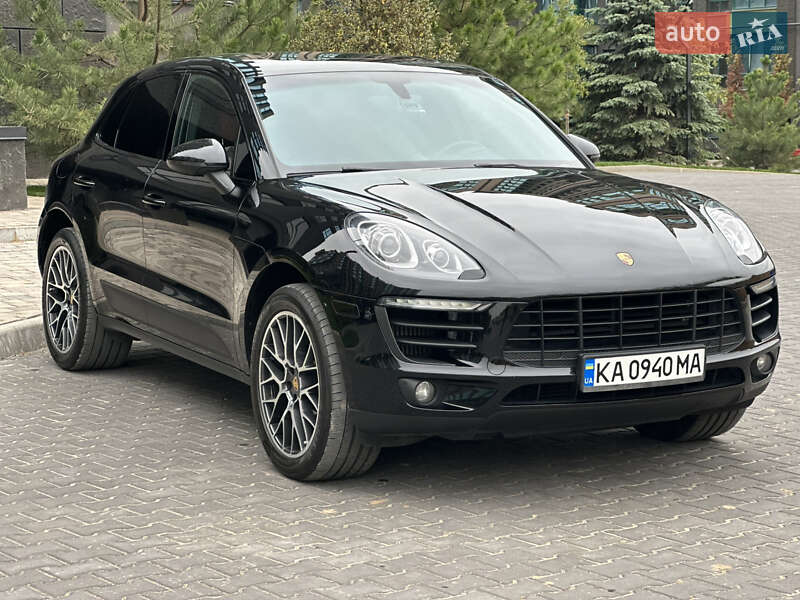 Внедорожник / Кроссовер Porsche Macan 2015 в Киеве