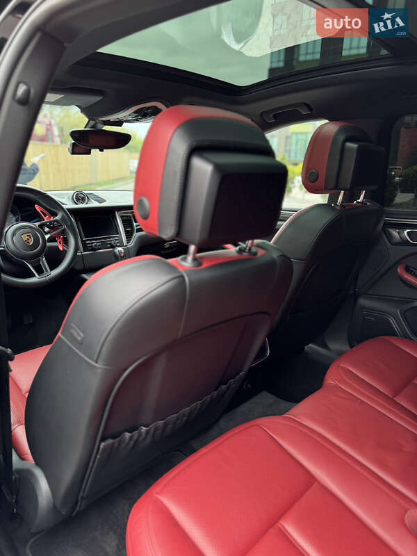 Внедорожник / Кроссовер Porsche Macan 2015 в Киеве