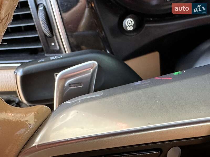 Позашляховик / Кросовер Porsche Macan 2015 в Львові