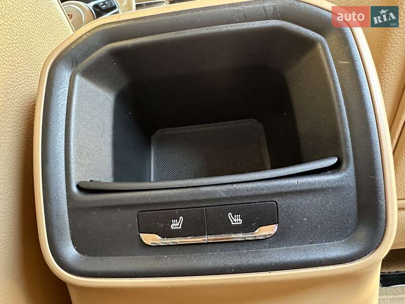 Позашляховик / Кросовер Porsche Macan 2015 в Львові