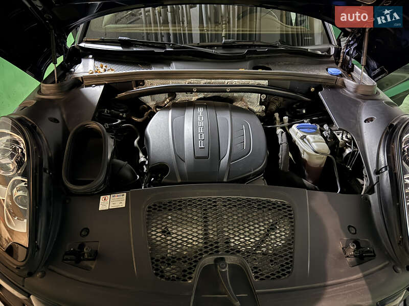 Внедорожник / Кроссовер Porsche Macan 2017 в Киеве фото 25 Внедорожник / Кроссовер Porsche Macan 2017 в Киеве