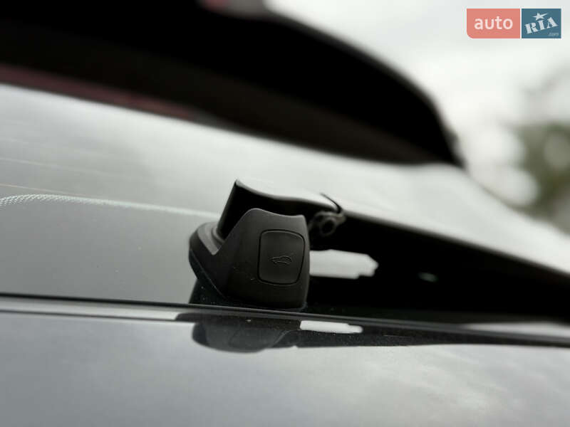 Позашляховик / Кросовер Porsche Macan 2020 в Львові