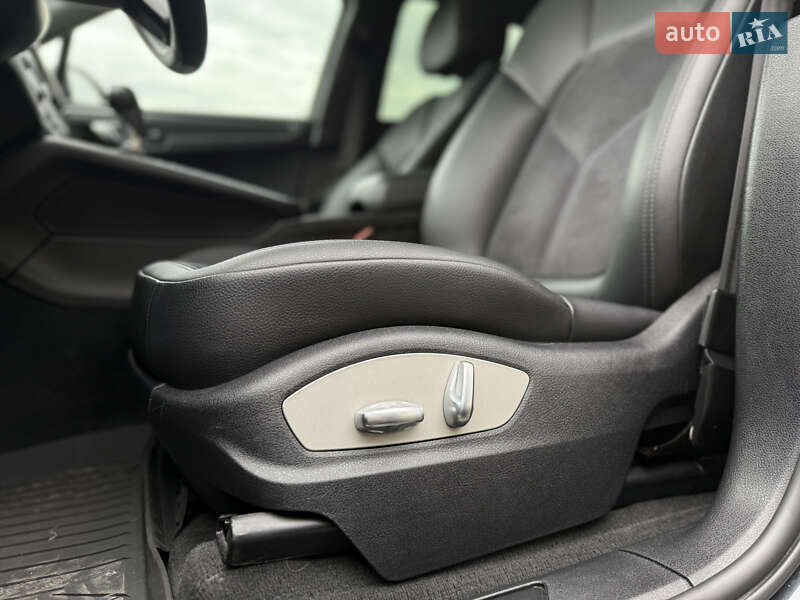 Позашляховик / Кросовер Porsche Macan 2020 в Львові