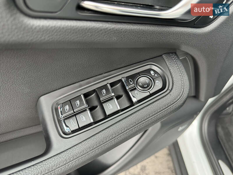 Позашляховик / Кросовер Porsche Macan 2019 в Харкові