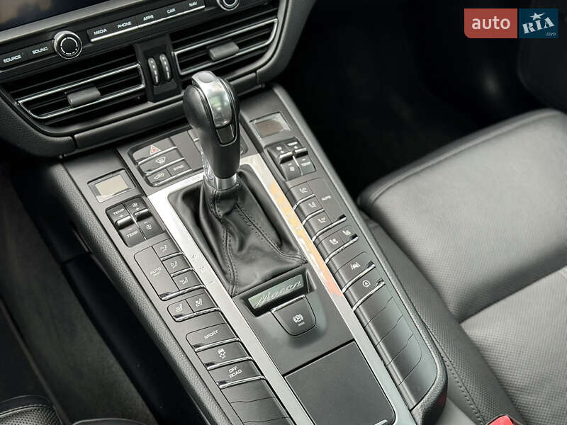 Позашляховик / Кросовер Porsche Macan 2019 в Харкові