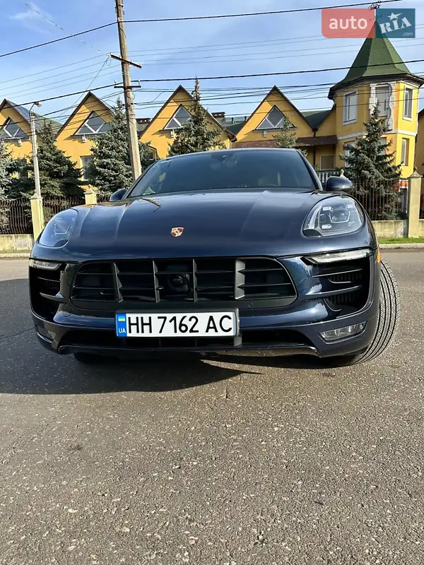Porsche Macan