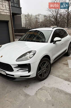 Внедорожник / Кроссовер Porsche Macan 2021 в Запорожье