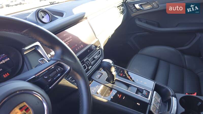 Позашляховик / Кросовер Porsche Macan 2021 в Сумах