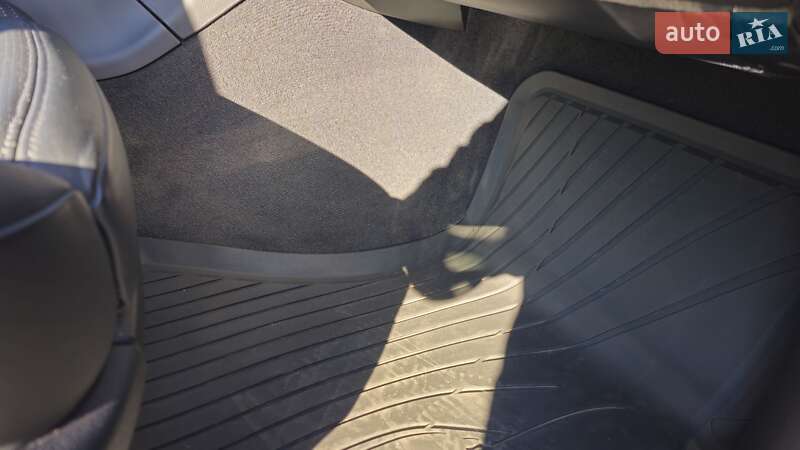 Позашляховик / Кросовер Porsche Macan 2021 в Сумах