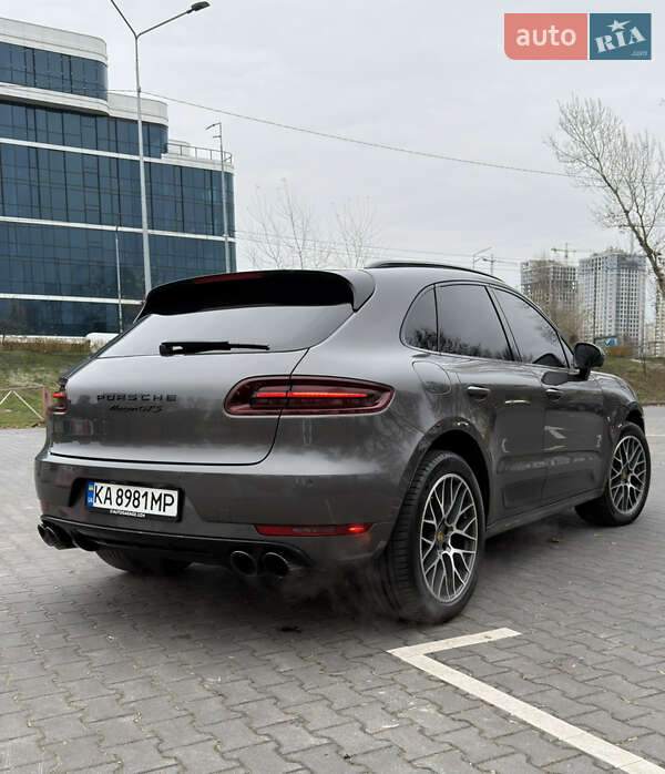 Позашляховик / Кросовер Porsche Macan 2016 в Києві