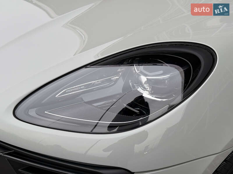 Позашляховик / Кросовер Porsche Macan 2022 в Києві