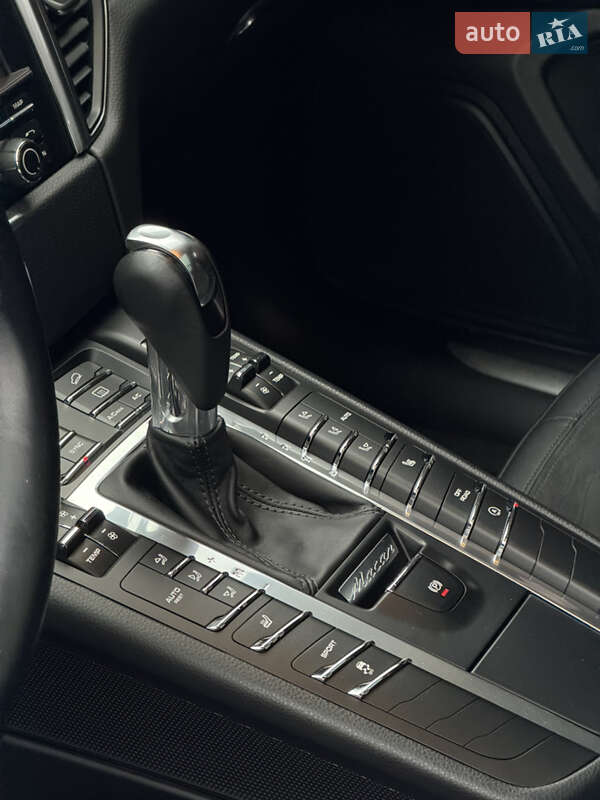 Позашляховик / Кросовер Porsche Macan 2015 в Хмельницькому