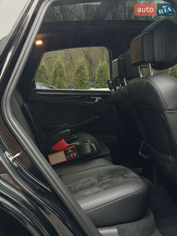 Позашляховик / Кросовер Porsche Macan 2015 в Хмельницькому