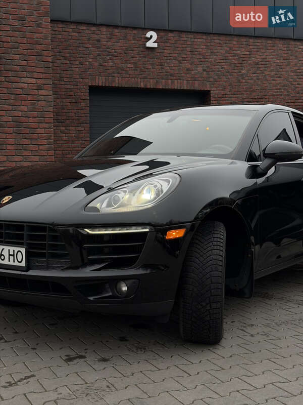 Позашляховик / Кросовер Porsche Macan 2015 в Хмельницькому