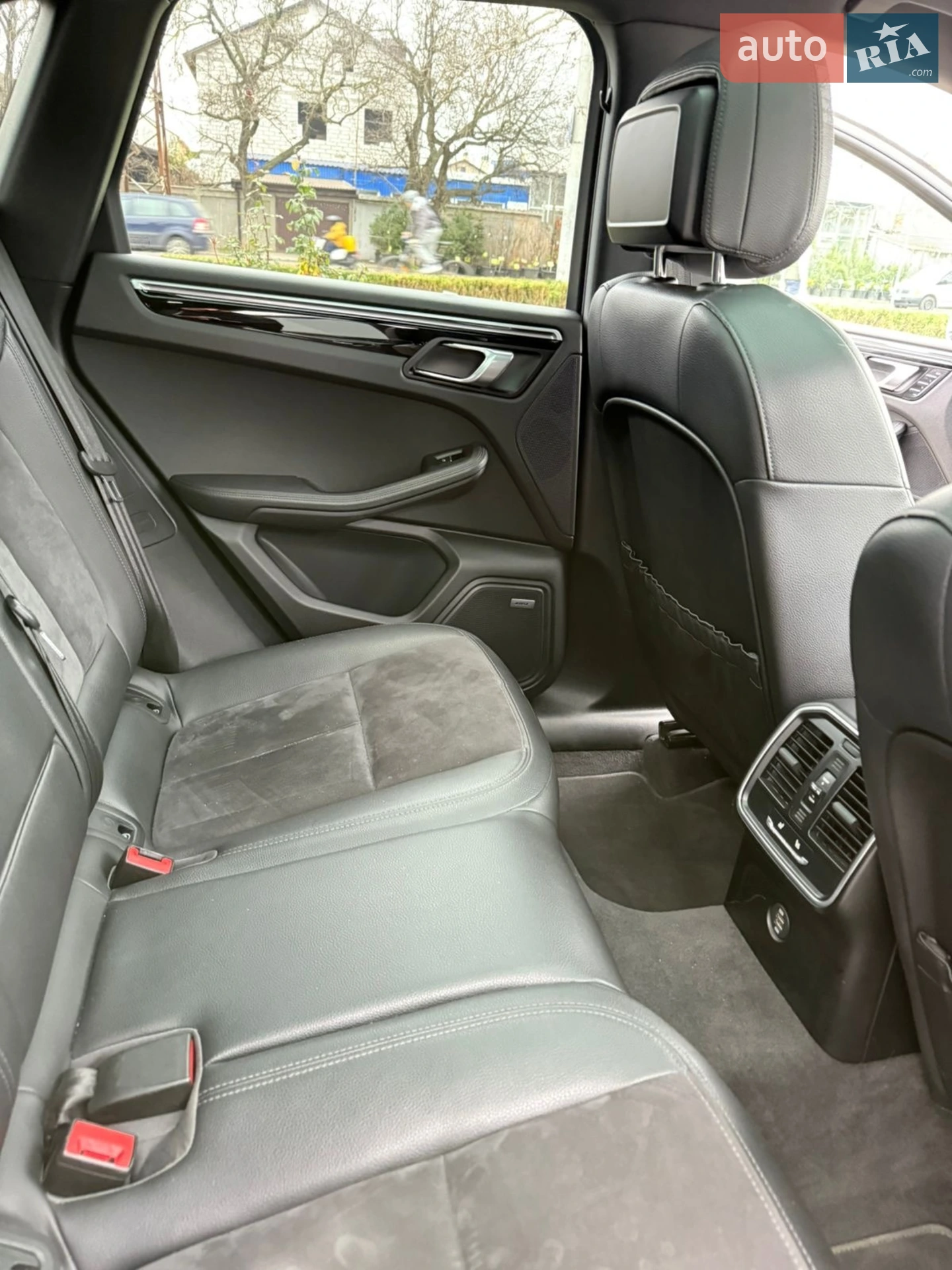 2019 Porsche Macan - мініатюра 16