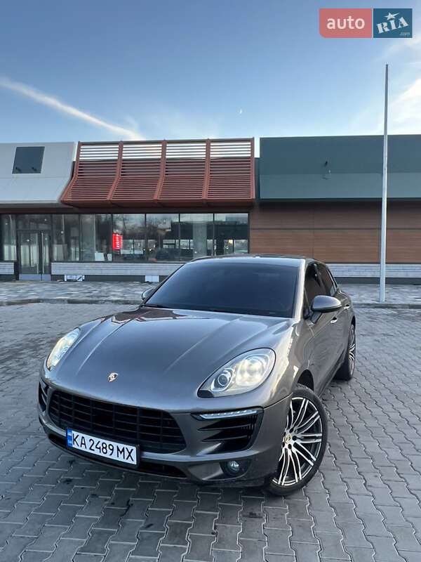 Внедорожник / Кроссовер Porsche Macan 2014 в Кривом Роге