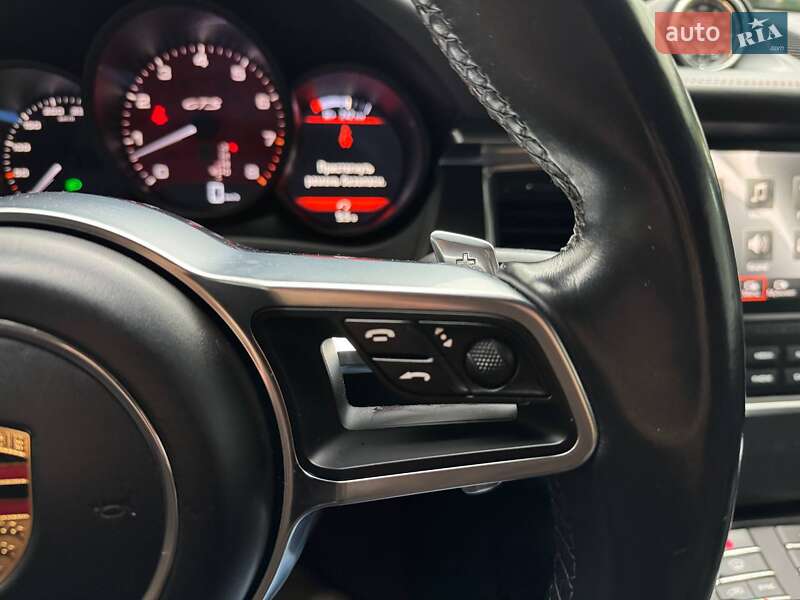 Позашляховик / Кросовер Porsche Macan 2016 в Києві