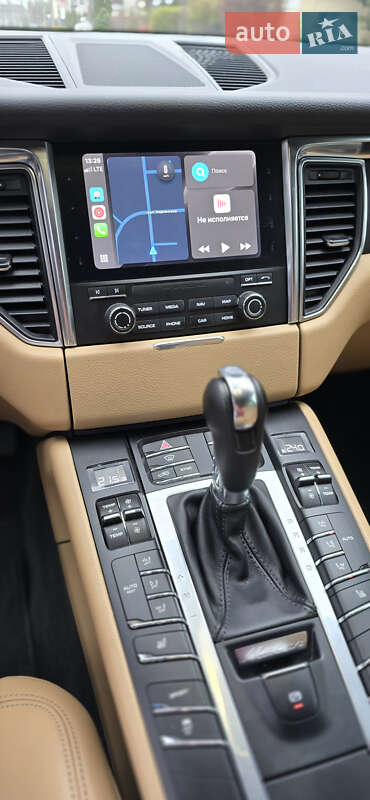 Внедорожник / Кроссовер Porsche Macan 2018 в Ирпене