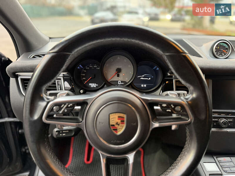 Внедорожник / Кроссовер Porsche Macan 2015 в Киеве фото 11 Внедорожник / Кроссовер Porsche Macan 2015 в Киеве