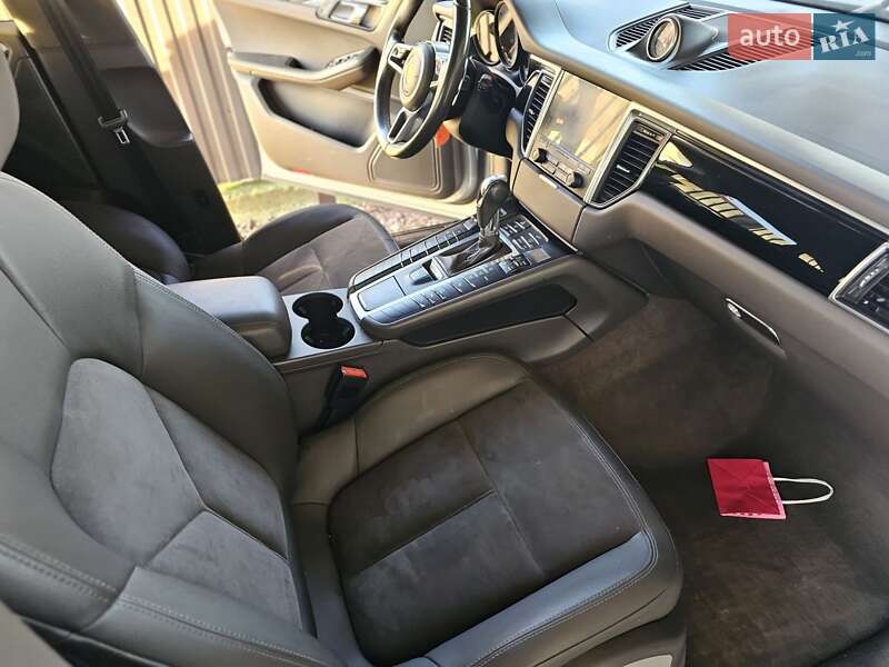 Porsche Macan 2017 Porsche Macan 2017