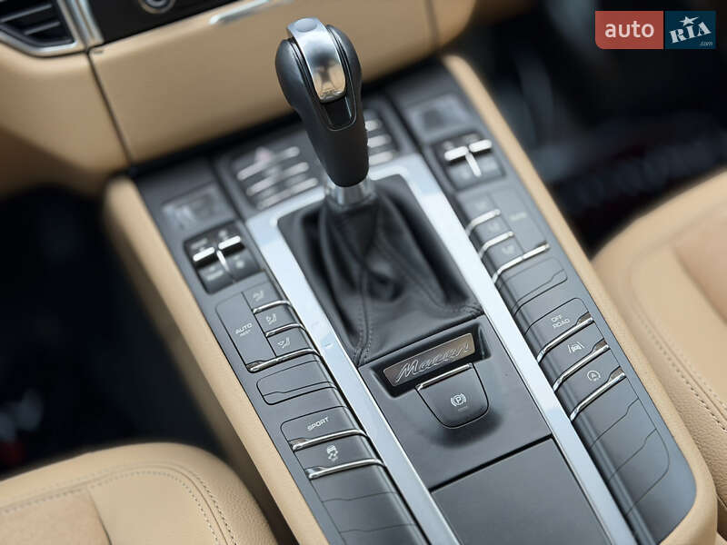 Внедорожник / Кроссовер Porsche Macan 2018 в Одессе