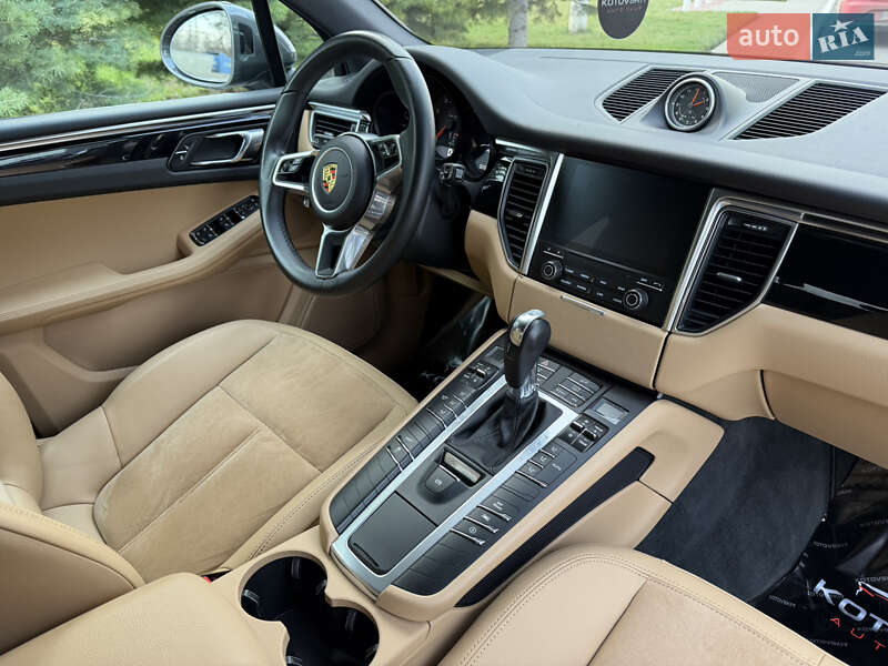 Внедорожник / Кроссовер Porsche Macan 2018 в Одессе