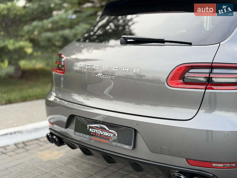 Внедорожник / Кроссовер Porsche Macan 2018 в Одессе