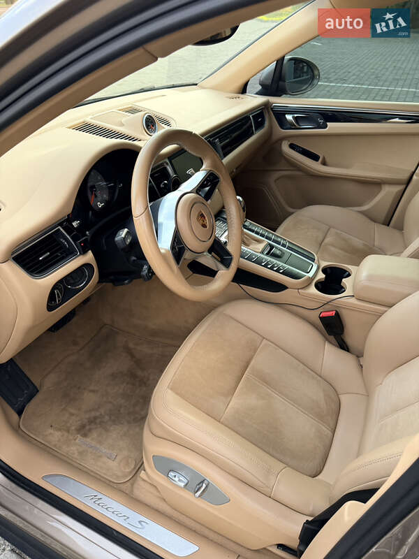 Внедорожник / Кроссовер Porsche Macan 2015 в Днепре