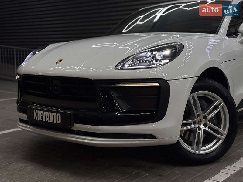Внедорожник / Кроссовер Porsche Macan 2023 в Киеве