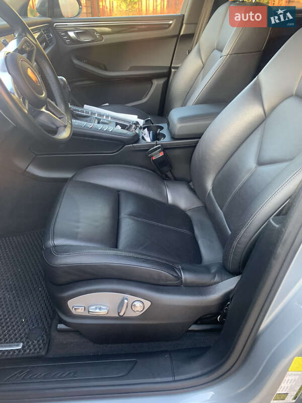 Внедорожник / Кроссовер Porsche Macan 2019 в Ивано-Франковске