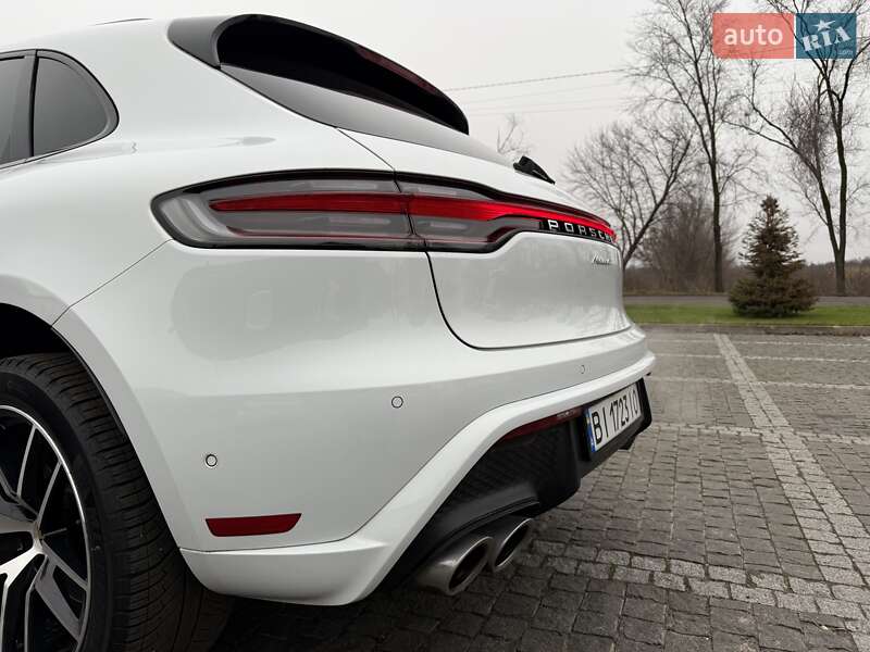 Позашляховик / Кросовер Porsche Macan 2021 в Києві