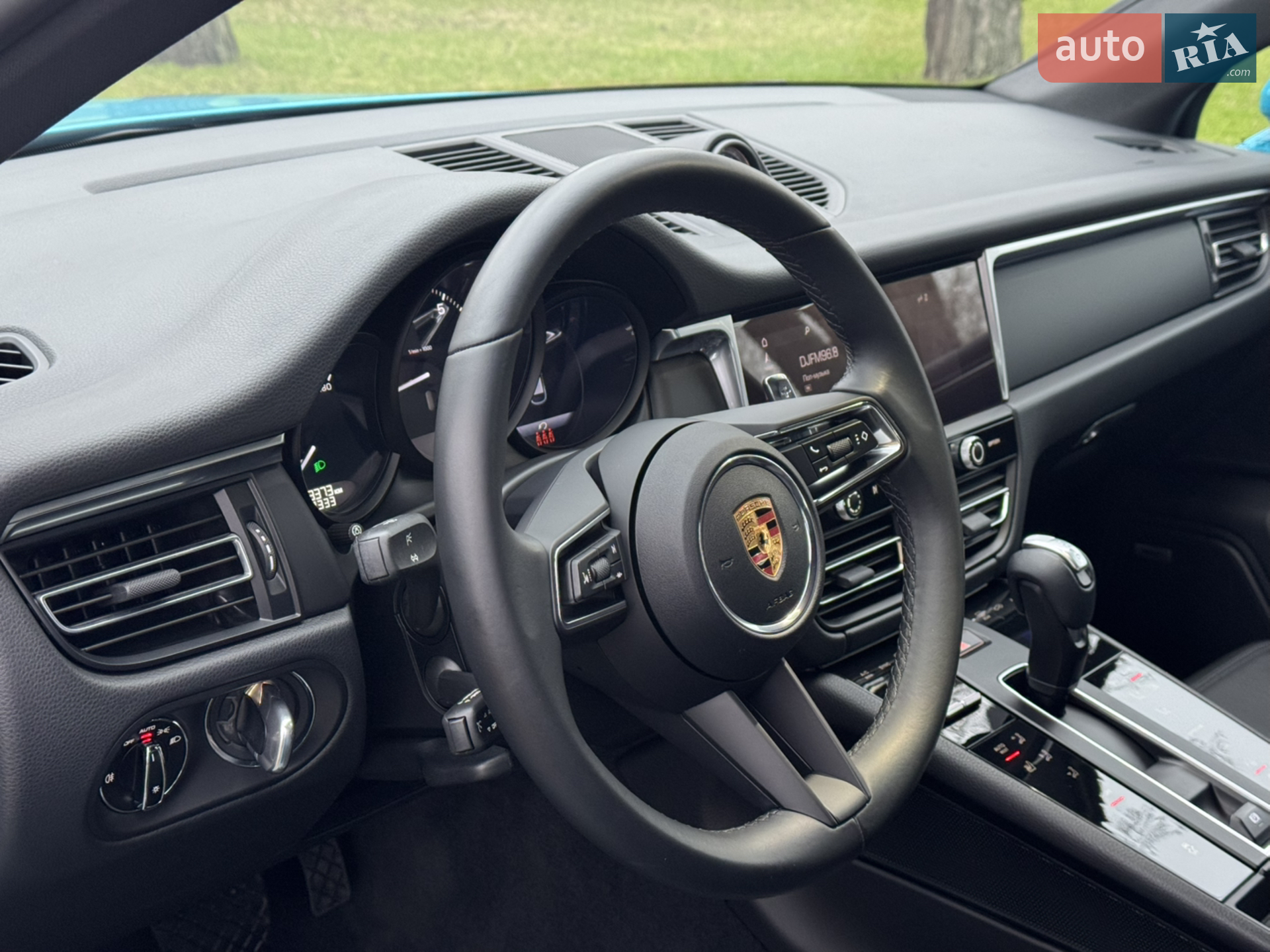 2022 Porsche Macan - мініатюра 16