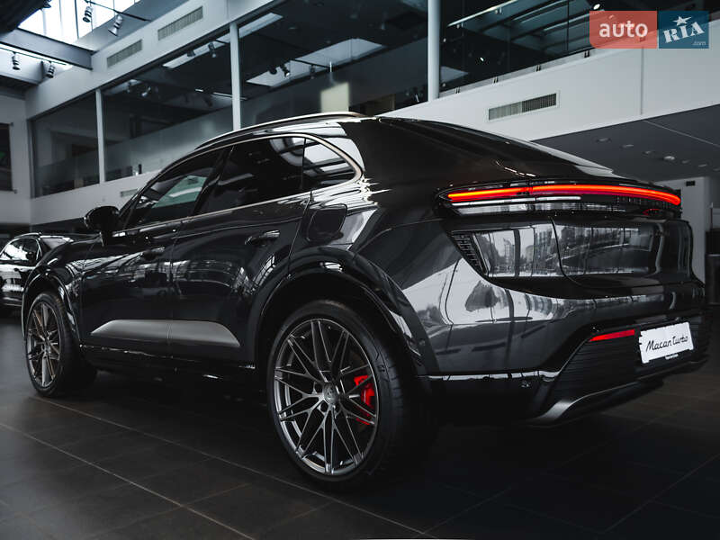 Внедорожник / Кроссовер Porsche Macan 2024 в Харькове