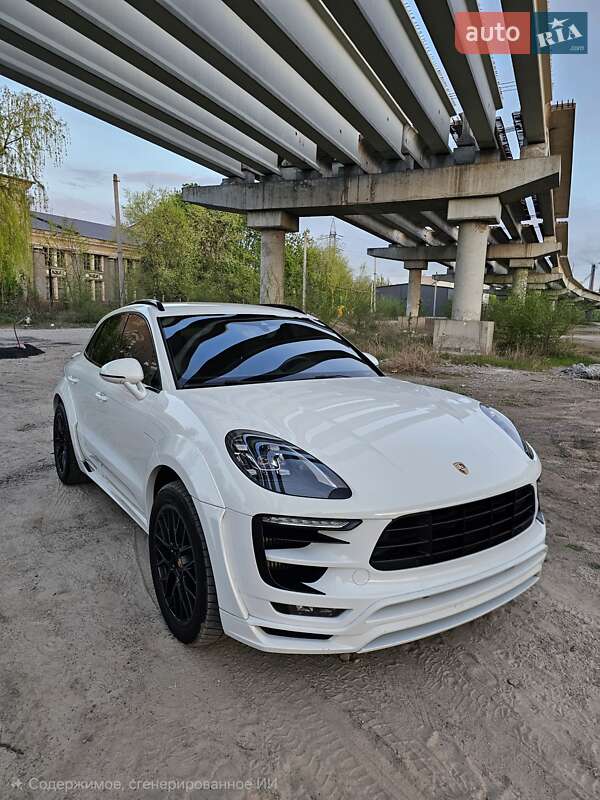 Позашляховик / Кросовер Porsche Macan 2016 в Дніпрі