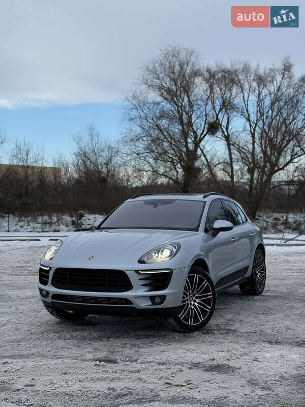 Внедорожник / Кроссовер Porsche Macan 2018 в Киеве