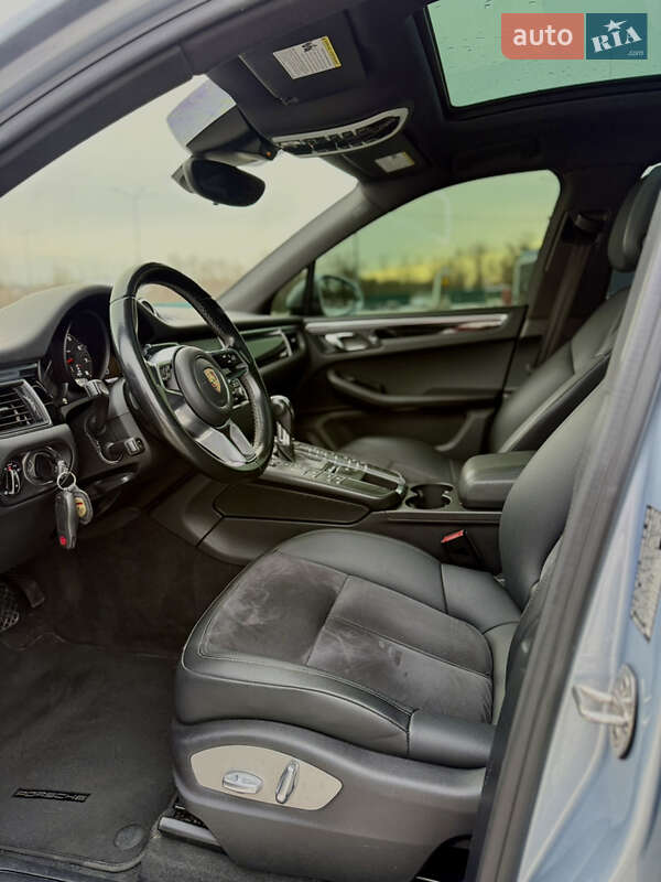 Внедорожник / Кроссовер Porsche Macan 2018 в Киеве