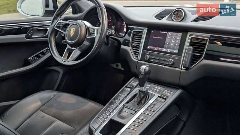 Внедорожник / Кроссовер Porsche Macan 2018 в Одессе