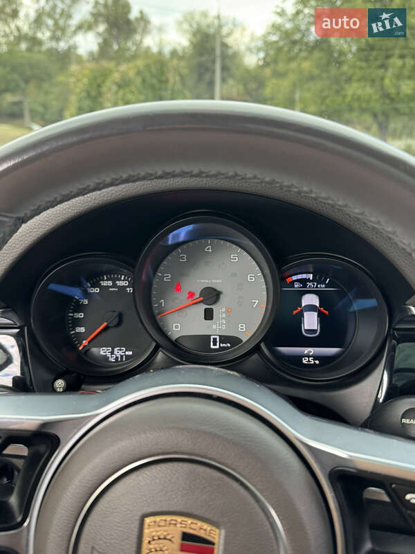 Внедорожник / Кроссовер Porsche Macan 2015 в Полтаве